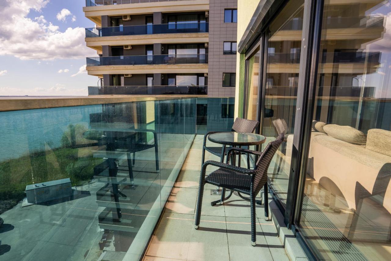Mamaia Vip Apartment ภายนอก รูปภาพ