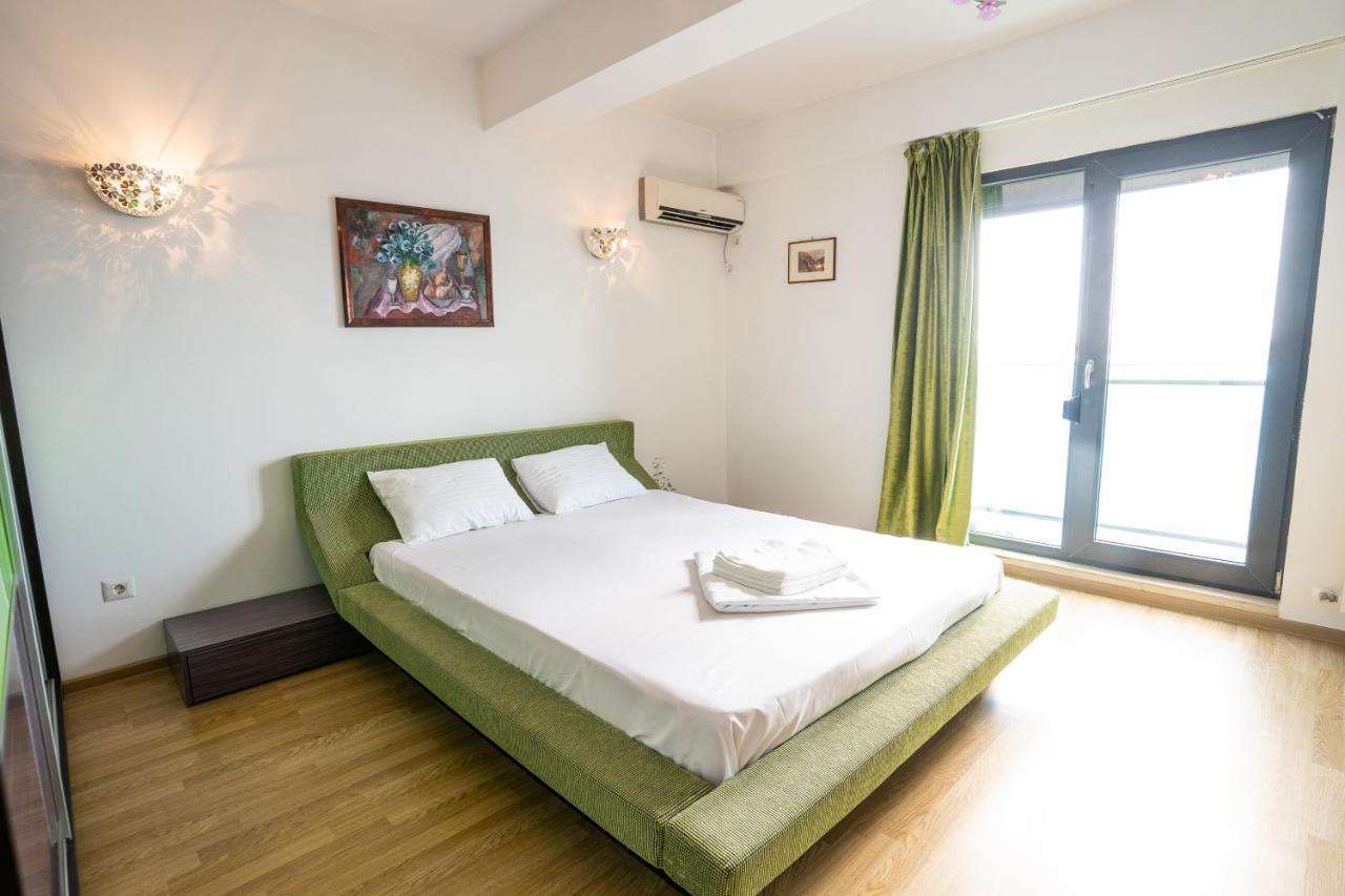 Mamaia Vip Apartment ภายนอก รูปภาพ